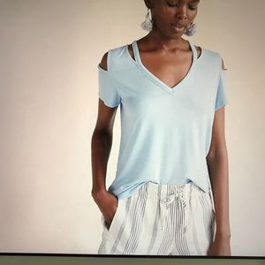 Express cold shoulder tee